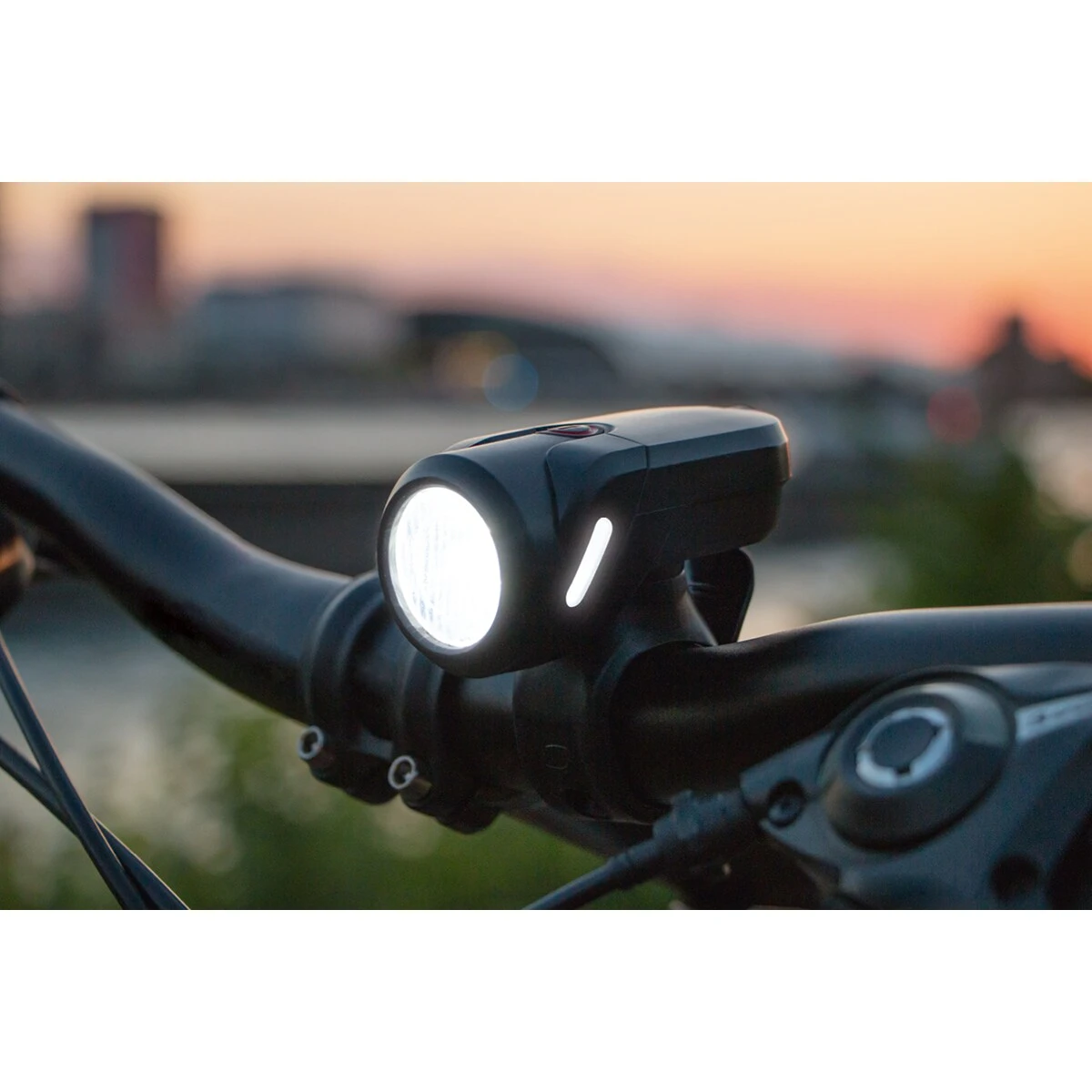 SIGMA AURA 35 USB LED Front Light/NUGGET II Rear Light Set 5 SIGMA AURA 35 USB LED Front Light/NUGGET II Rear Light Set - Billede 3